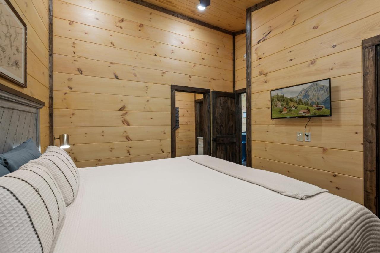 New Cozy Mountain Cabin Hot Tub Near Downtown Gatlinburg Esterno foto