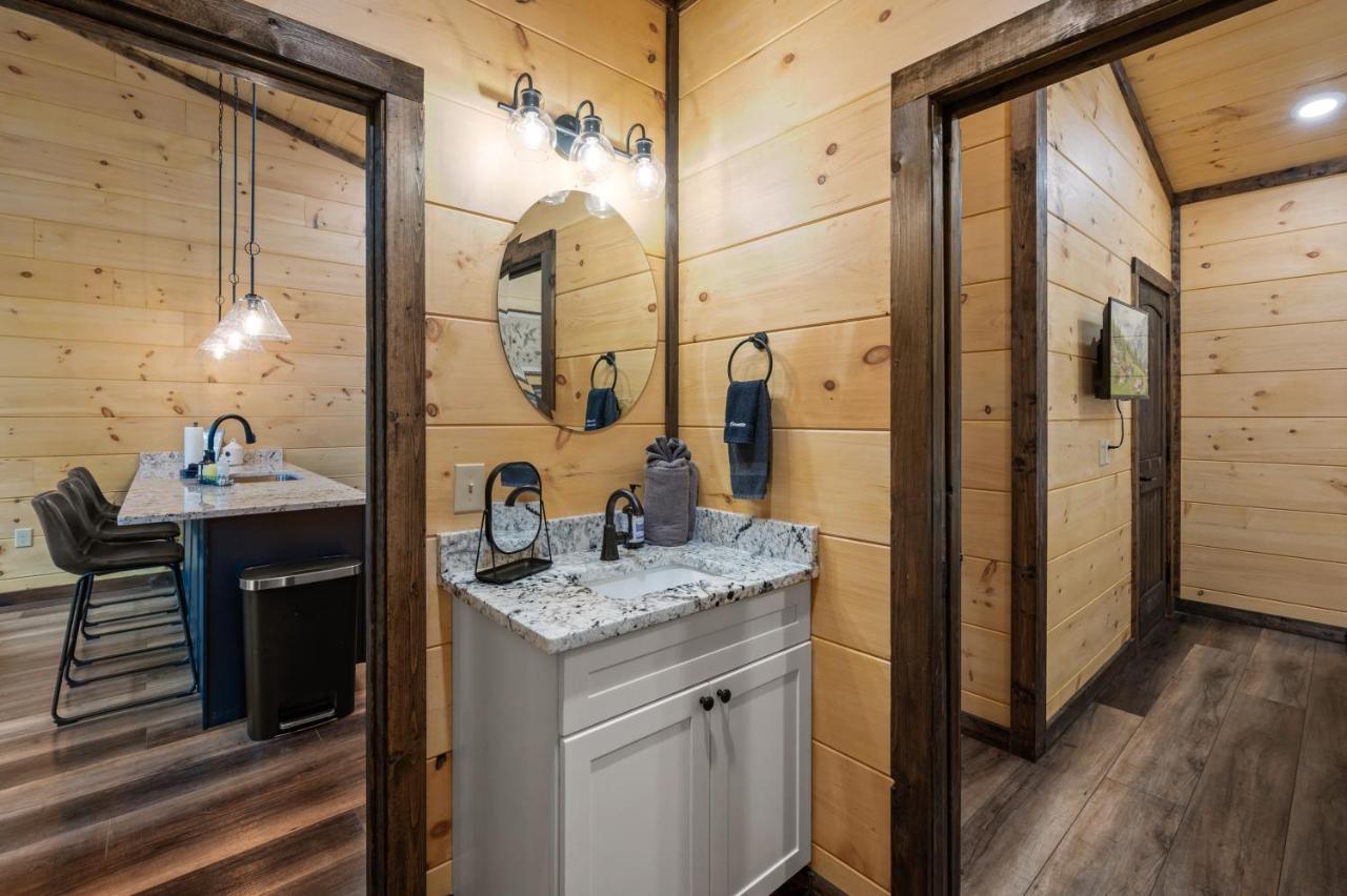 New Cozy Mountain Cabin Hot Tub Near Downtown Gatlinburg Esterno foto