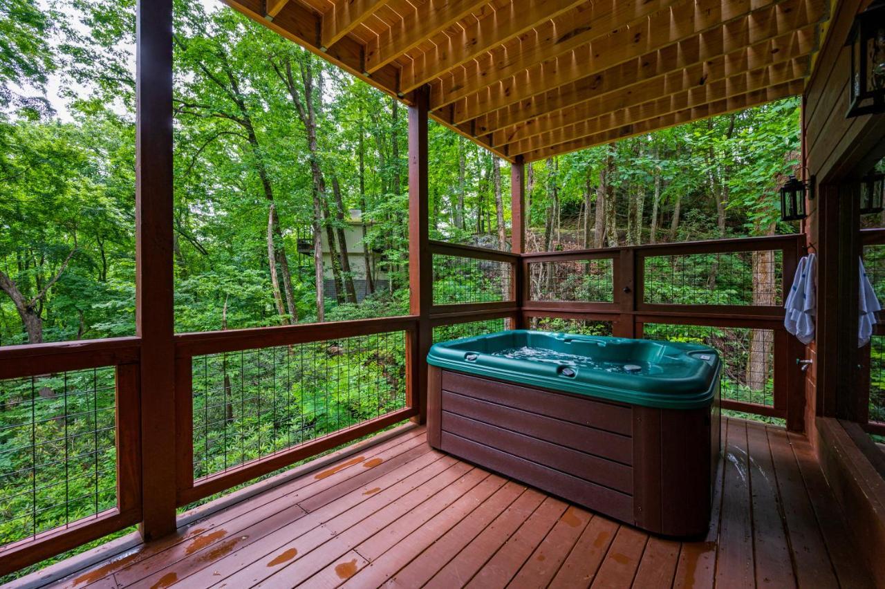 New Cozy Mountain Cabin Hot Tub Near Downtown Gatlinburg Esterno foto