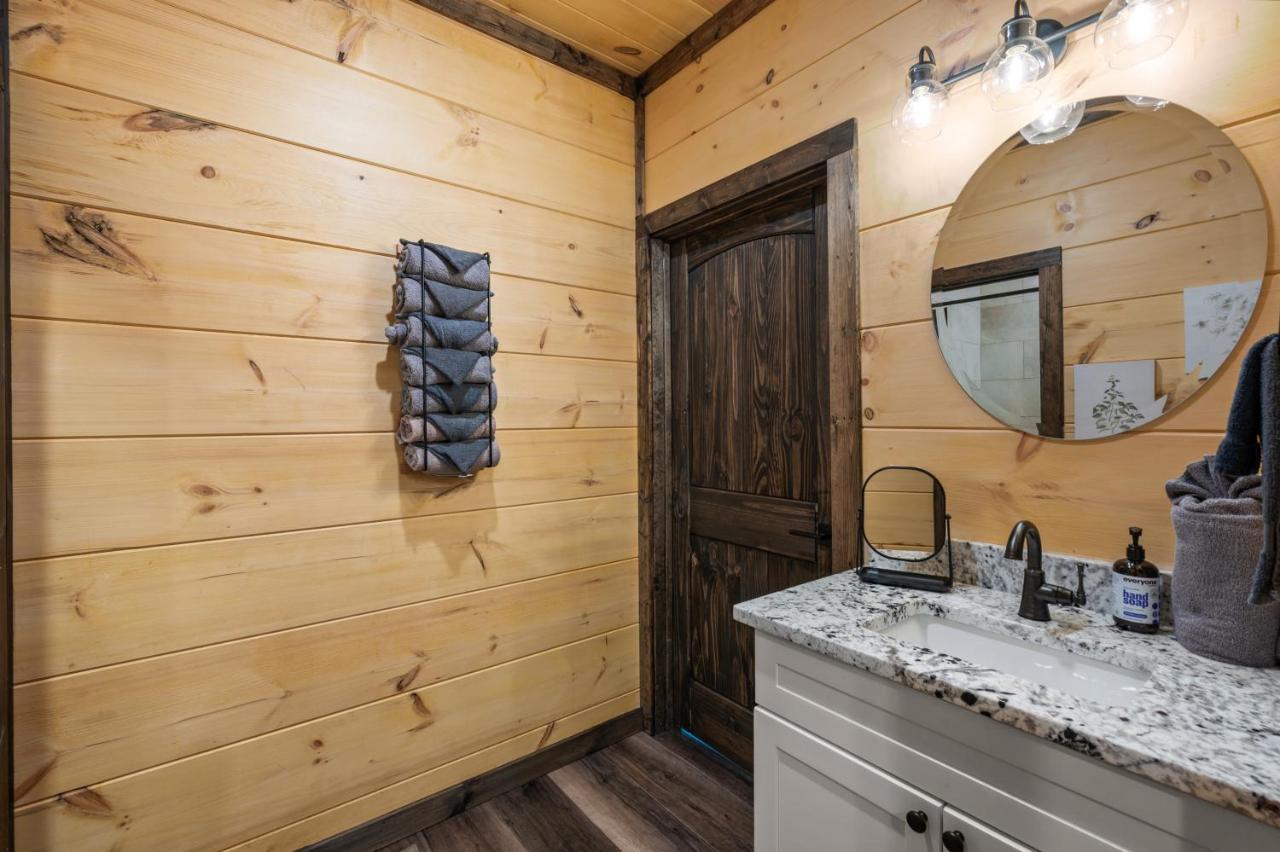 New Cozy Mountain Cabin Hot Tub Near Downtown Gatlinburg Esterno foto